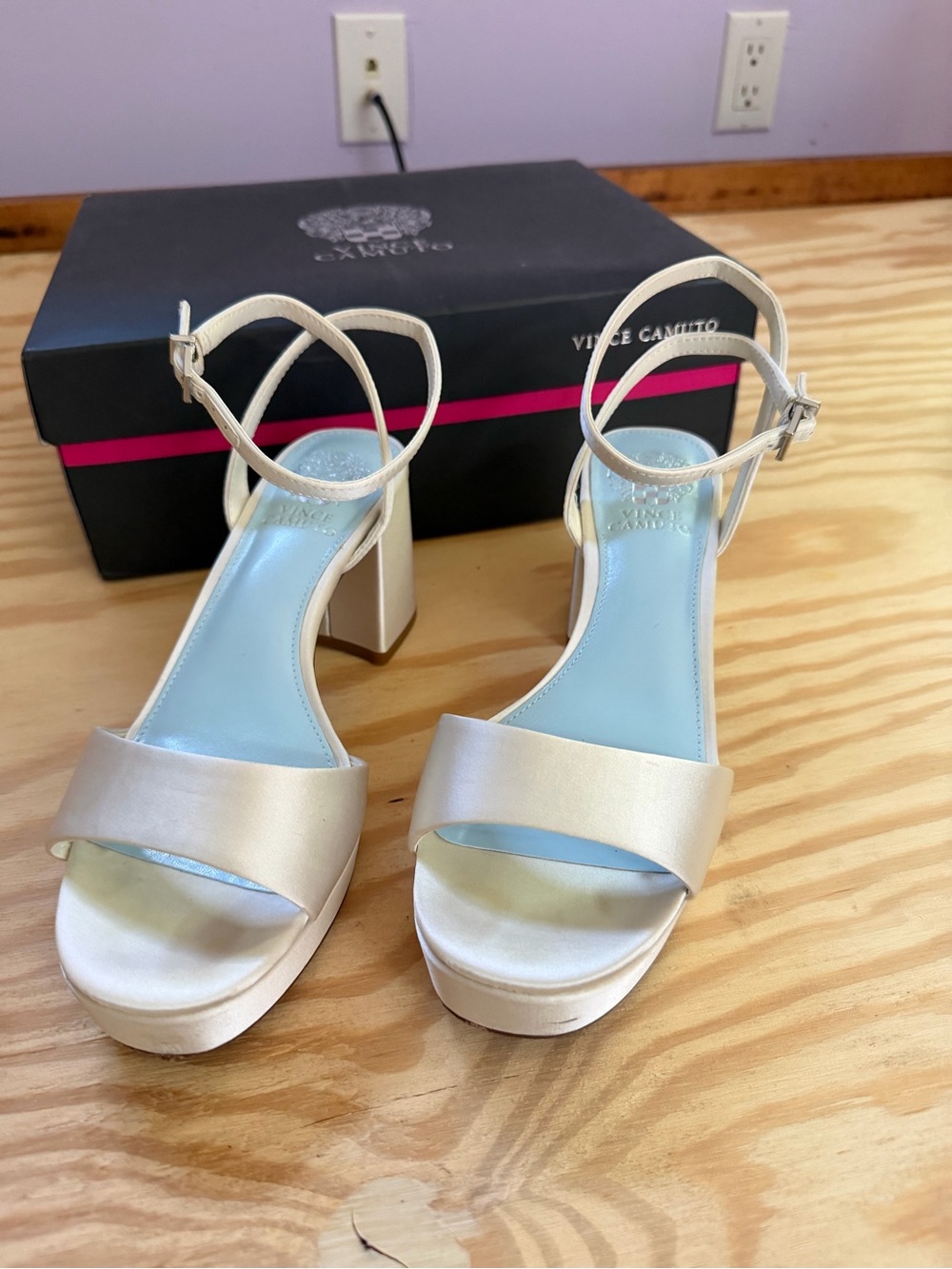 Vince Camuto Milk Satin PENDREYA PLATFORM SANDAL